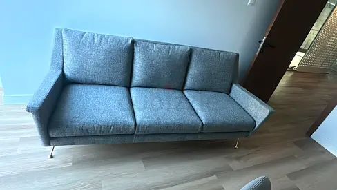 Perfect condition west elm three seater sofa brand new condition