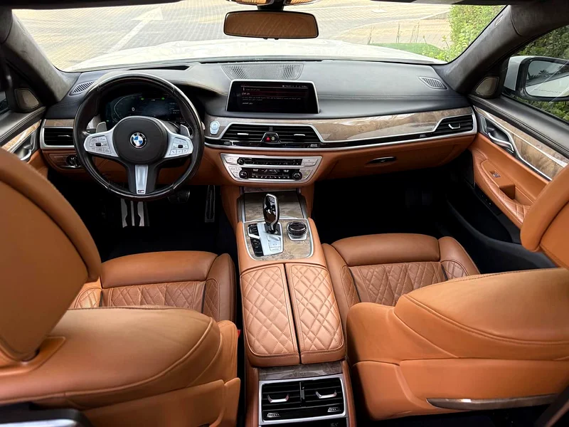BMW 7 Series63229280005505114