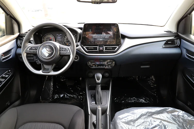 SUZUKI BALENO 1.5L GLX A/T PETROL GCC 2025 MODEL63135973718017113