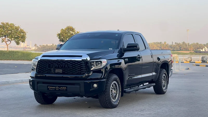 Toyota tundra SR5 perfect condition63147208414721111