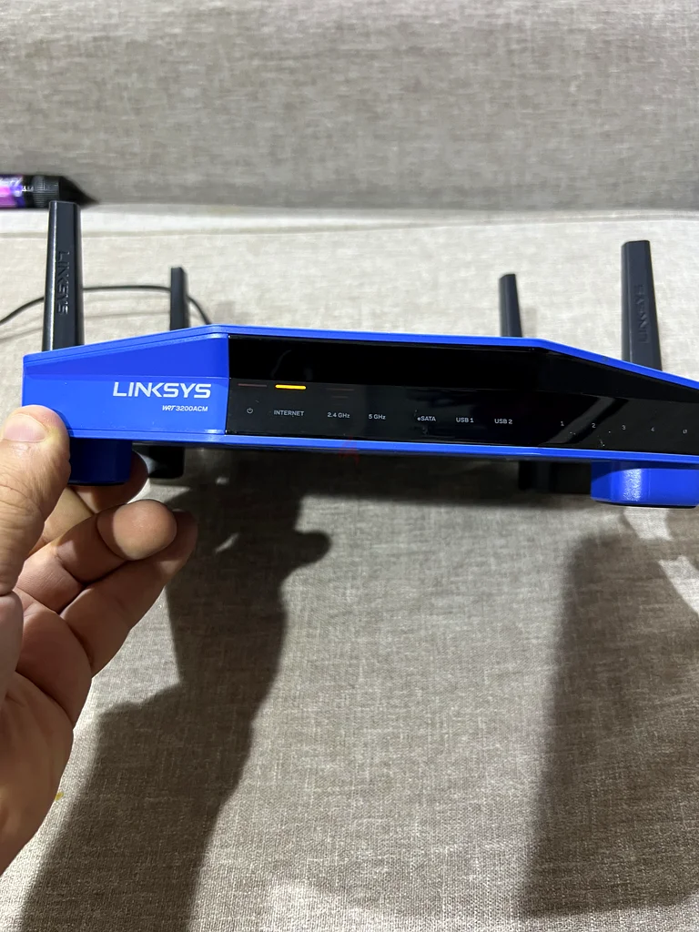 راوتر Linksys WRT3200ACM: واي فاي ثنائي النطاق AC3200، ثلاثي التدفق مع بث إشارة واي فاي جيجابت، وتقنية توجيه الإشارة63256600690305111