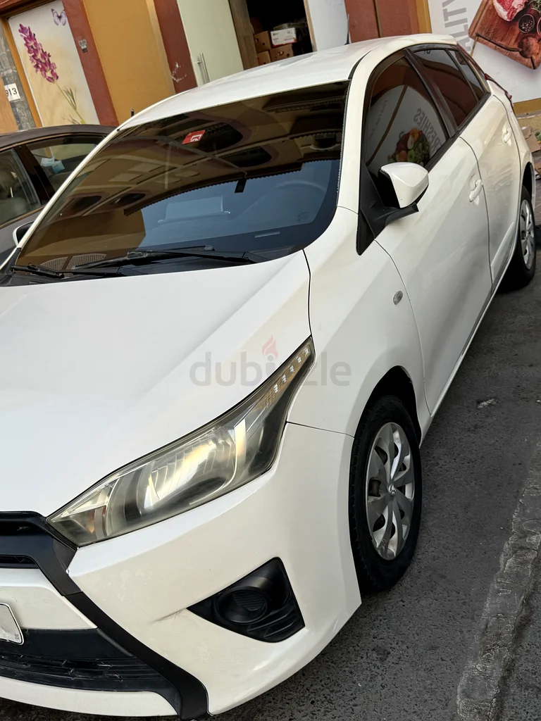 تويوتا ياريس63147210121730113