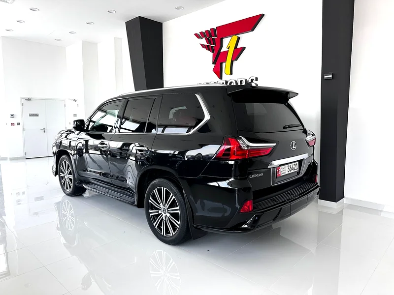 Lexus LX570S 2021, fully optional, in excellent condition63168970345729113