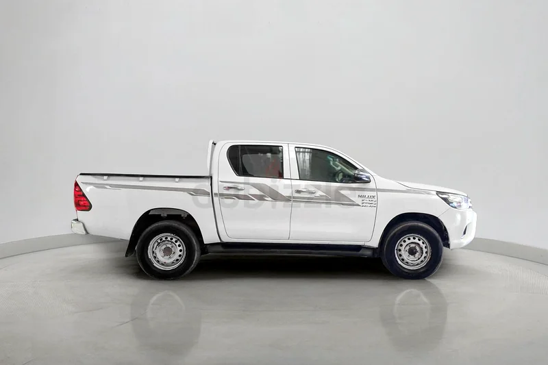 2020 Toyota Hilux Double Cab AWD 2.4L | GCC Specifications63138274920451111