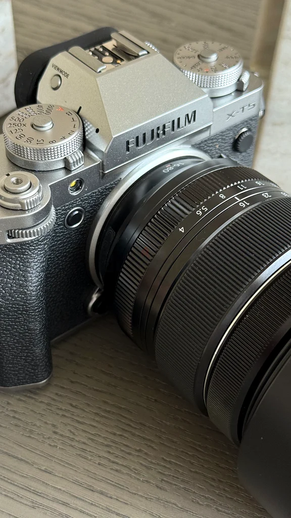 التقط ذكرياتك: كاميرا Fujifilm سلسلة X للبيع!63240637667587111