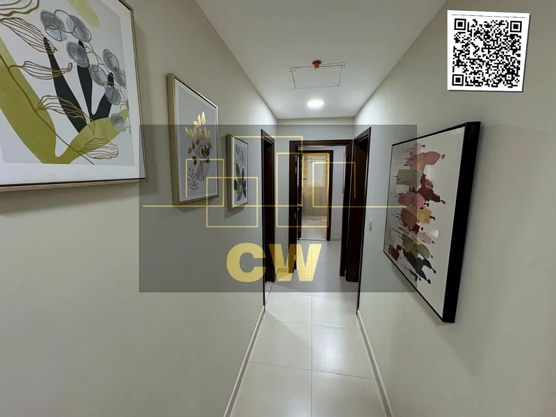 شقة فاخرة جديدة بالكامل متاحة للبيع في قرية الأميرة عجمان بدون رسوم نقل63251335384194114