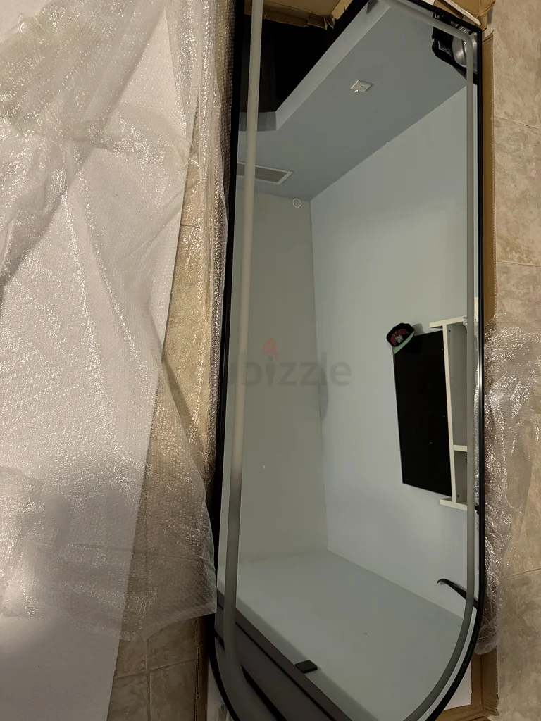 LED wall mirror - brand new63185240414721113