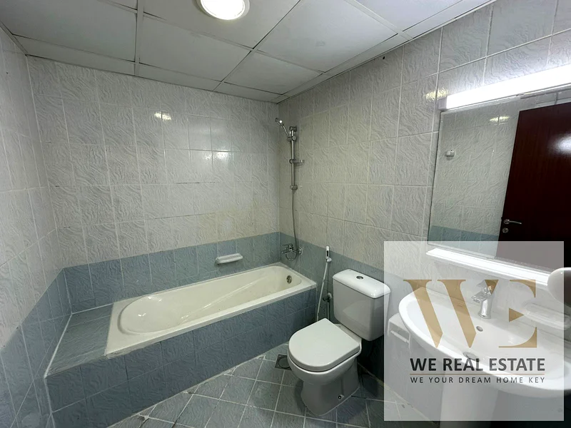 Ready-to-move-in room and hall, prime location near the beach and the free zone, balcony, closed kitchen, two bathrooms, and close to all vital services63255518491905114