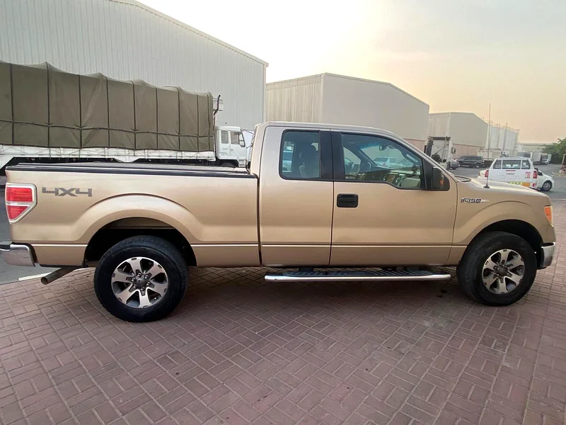 فورد إف 150 جي سي سي 2014 V8 بحالة جيدة جدًا وخالية من الحوادث63227775110274113