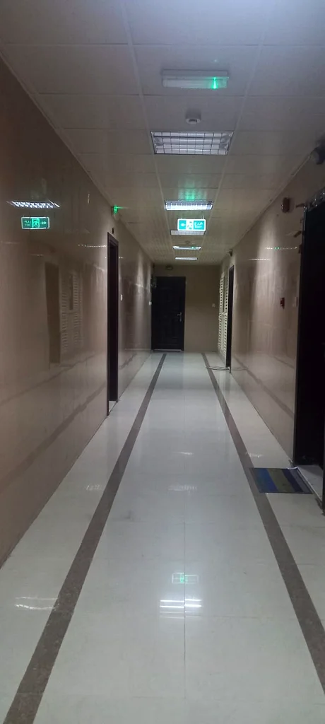 مبنى للبيع في مويلح، طريق الجامعة، الشارقة63195060019203112