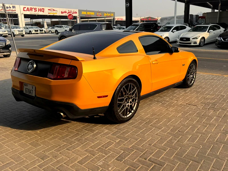 Ford Mustang GT Premium Gulf 2012 model, automatic, excellent condition (8-cylinder 5.0L), second owner, two keys, agency vehicle63168972546817111
