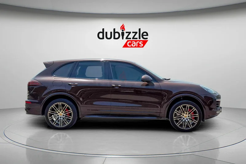 AED 2224/month | 2017 Porsche Cayenne GTS | GCC Specs | Ref#33903563156539897091113