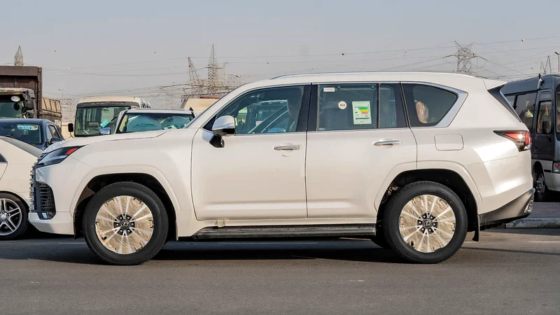 لكزس LX600 بريمييرم 2025، 3.5 لتر، ناقل حركة أوتوماتيكي، بنزين (أبيض)63149581243906113