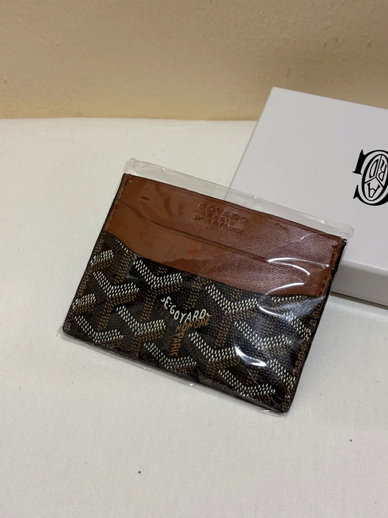 Goyard card wallet / by numberone bags632381070635531112