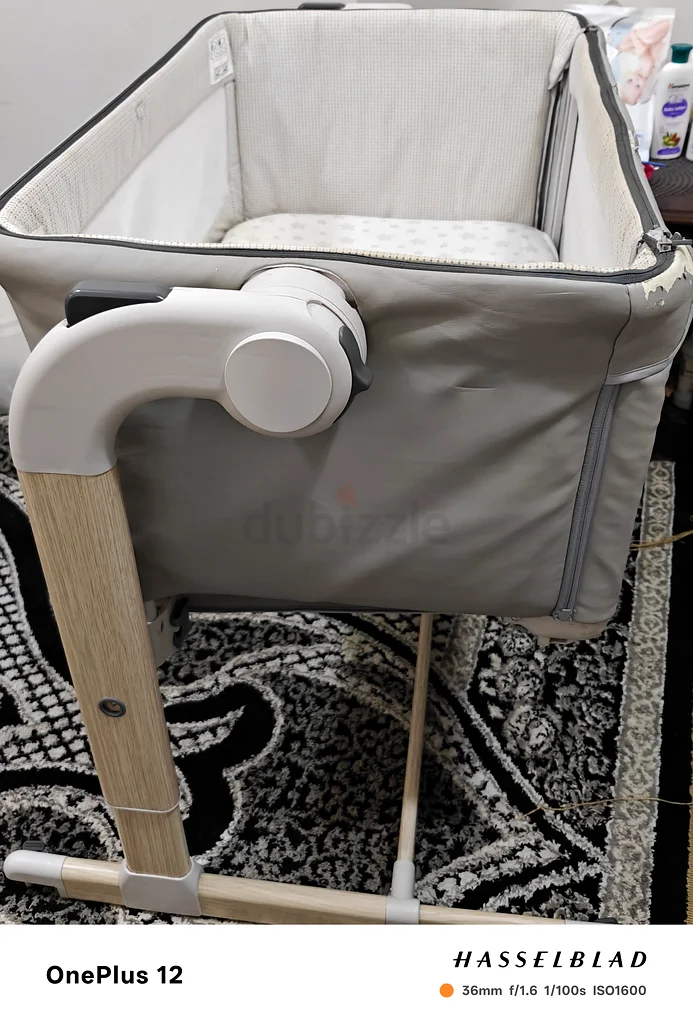 Cozy Chic Baby Crib - Perfect for Sweet Dreams!63204265599490111