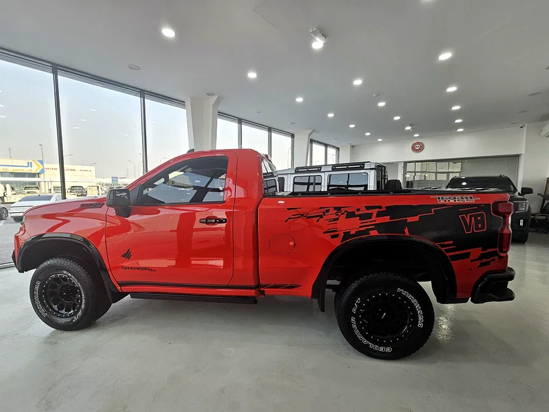 Chevrolet Silverado Trail Boss - Gulf Falcon 202163172649441410112