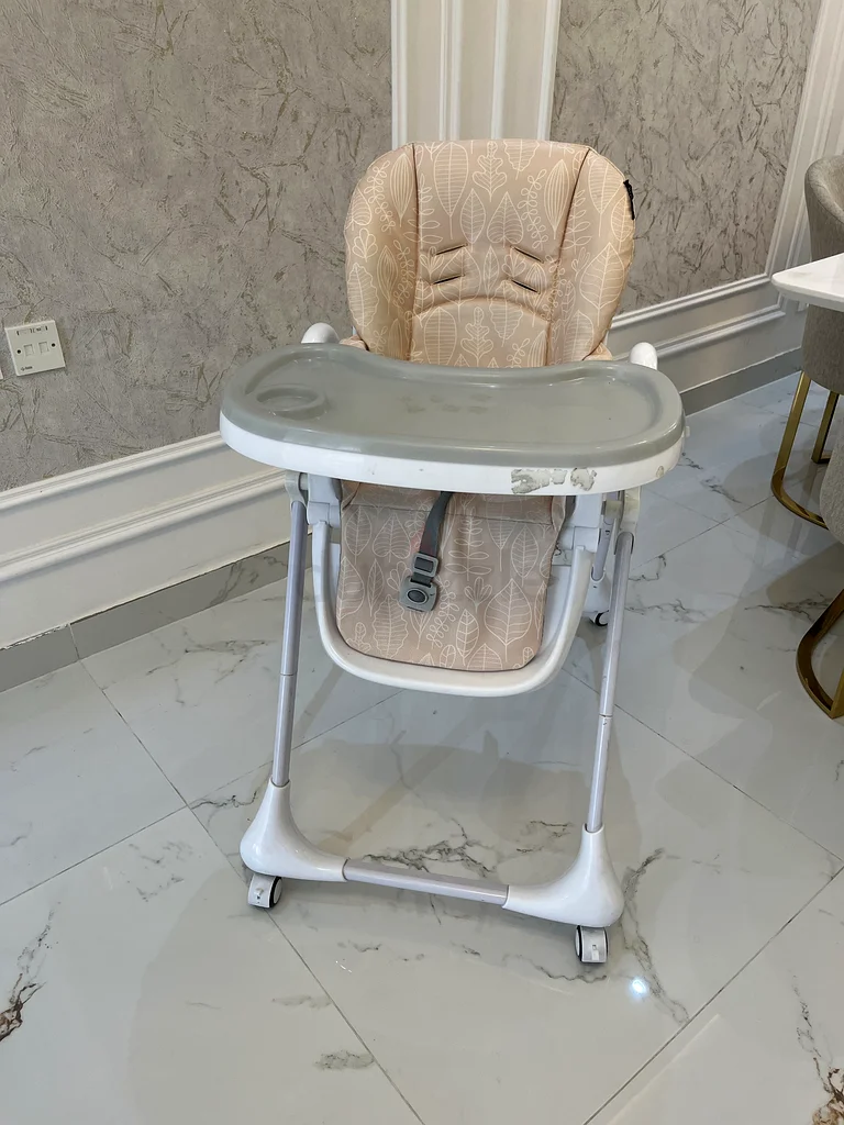 High chair for sale - Juniors brand63204280978177111