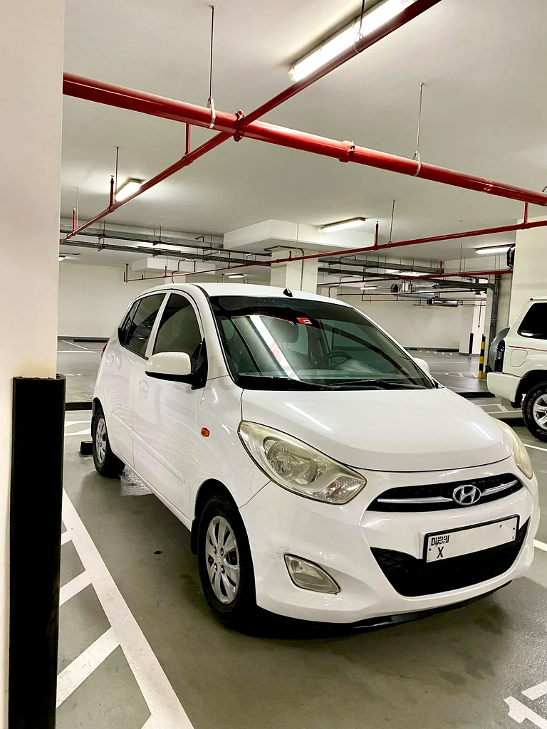 Hyundai i10 An economical car 1.2L63171299006467112