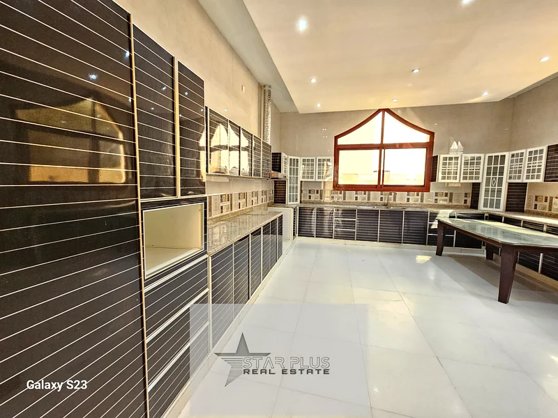 LUXURIOUS, HUGE, STUNNING 5BHK VILLA AVAILABLE NOW63726391761793112