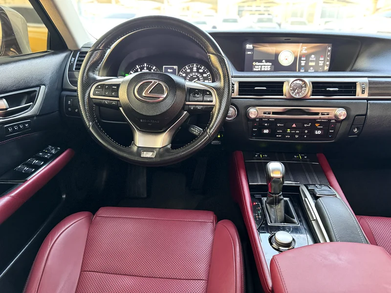 للبيع لكزس GS350 موديل 2016 وارد نظيفة جدا لا تحتاج اى مصاريف63170840904194113