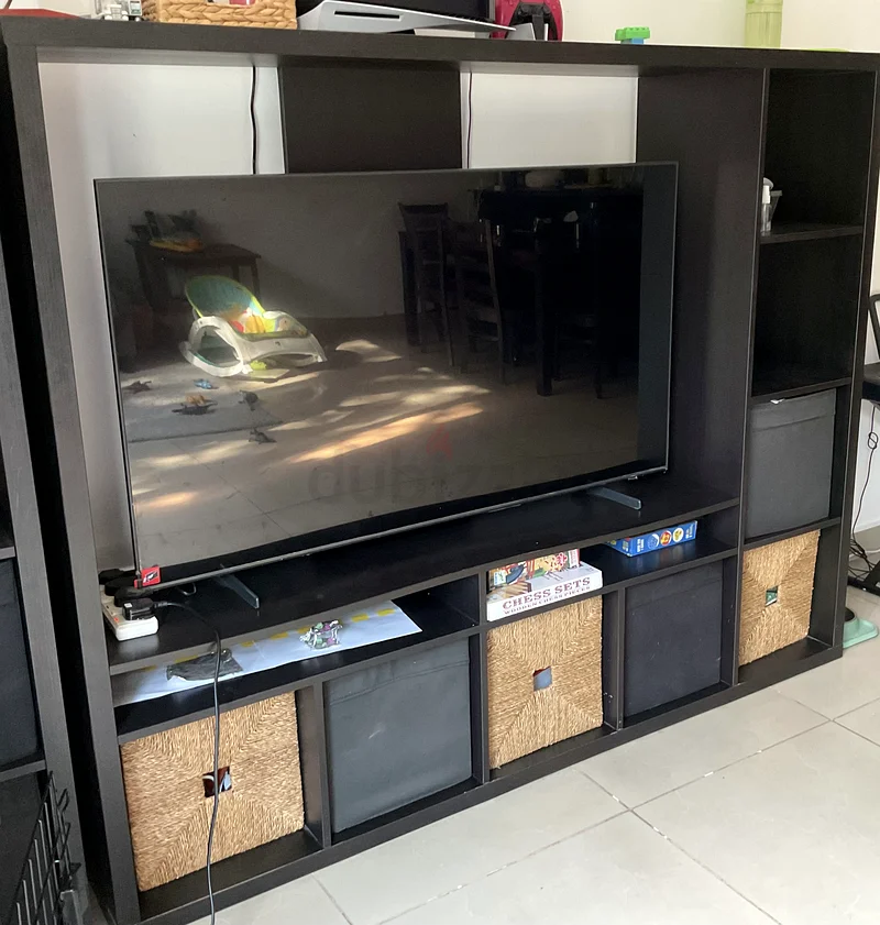 Stylish Black Entertainment Center - Perfect for Modern Living Rooms!63179862934785112
