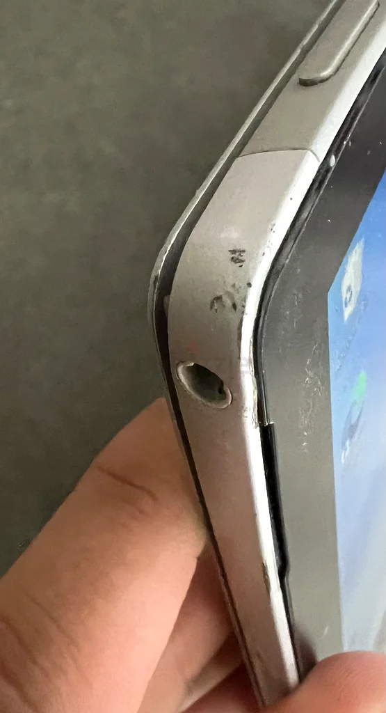 Microsoft Surface Pro 5 for sale | i5 | 8GB RAM | 128GB SSD – with Keyboard + Charger63257636064898113