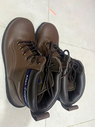 Allen Cooper Safety shoes Size 45 for sale