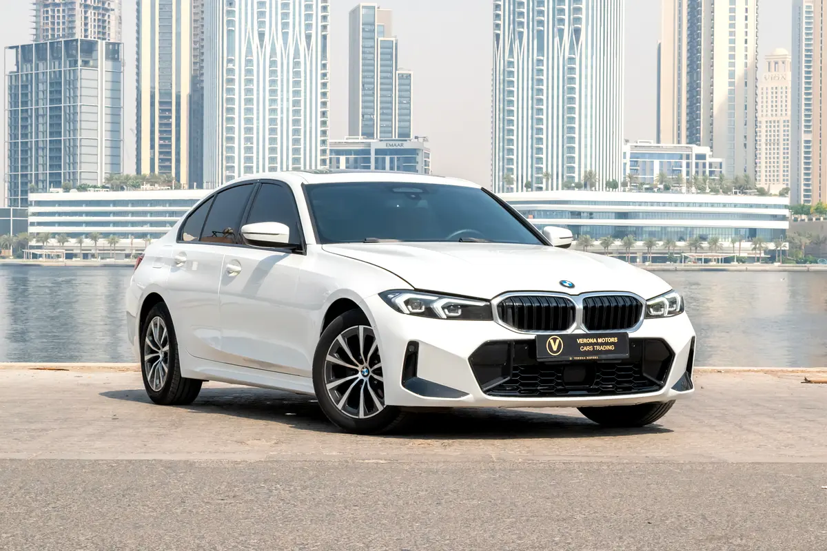 320i
