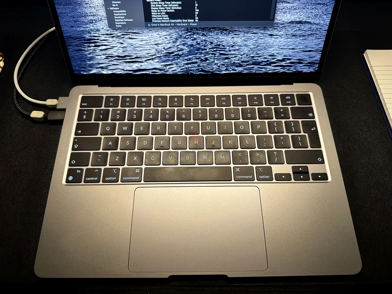 ماك بوك إير M2 نظيف جدًا63165239080451112