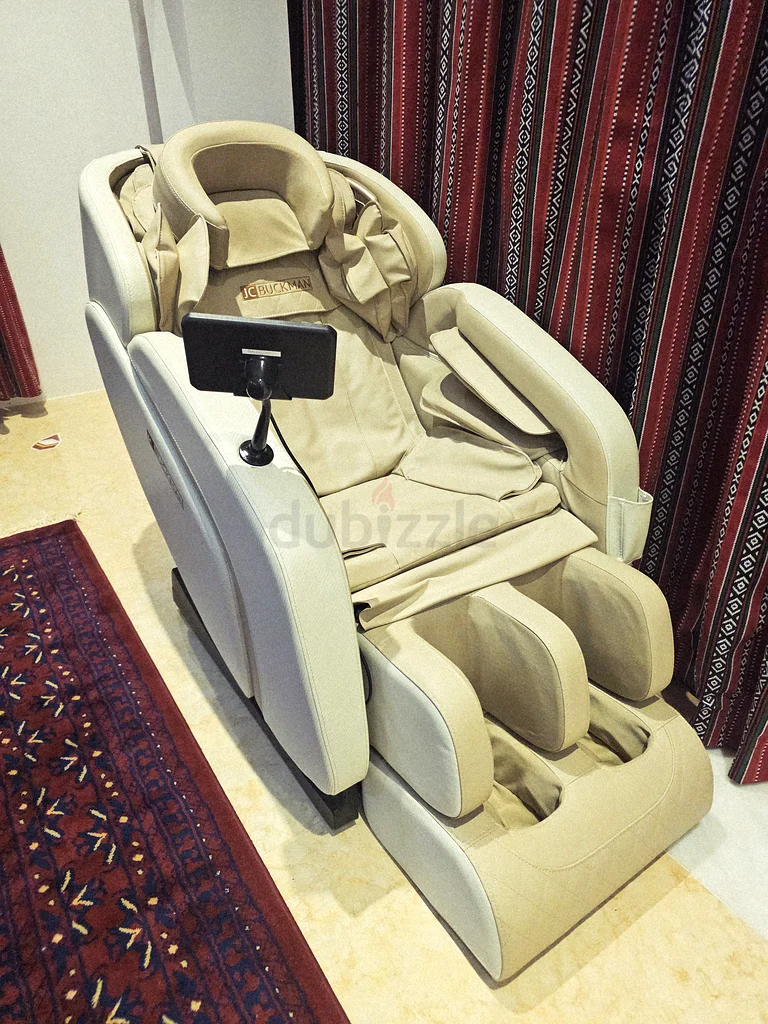 Luxurious Massage Chair for Ultimate Relaxation632635186214411122