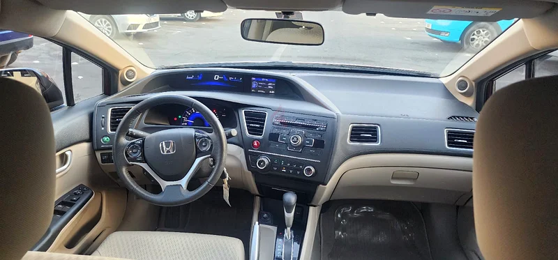 سيارة سيفيك 2015 من طراز EXI، قيادة منخفضة، صيانة من قبل الوكالة63145815150081112