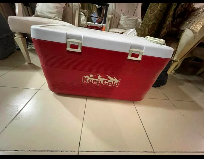 Large ice box632529407813141114
