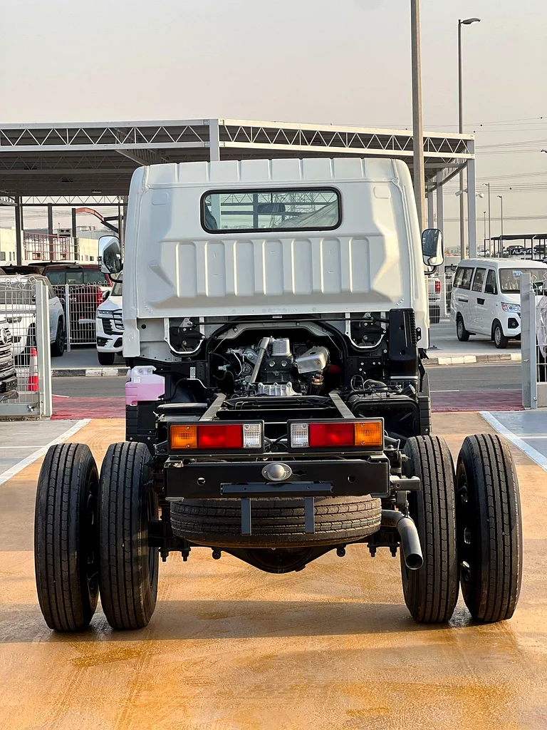 Mitsubishi Canter Truck M/T 4.2 Diesel CHASSIS 16FT WITHOUT ABS 100L TANK LONG CHASSIS63173122101635114