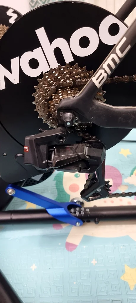 Wahoo Kickr V6 indoor trainer63246247502466111