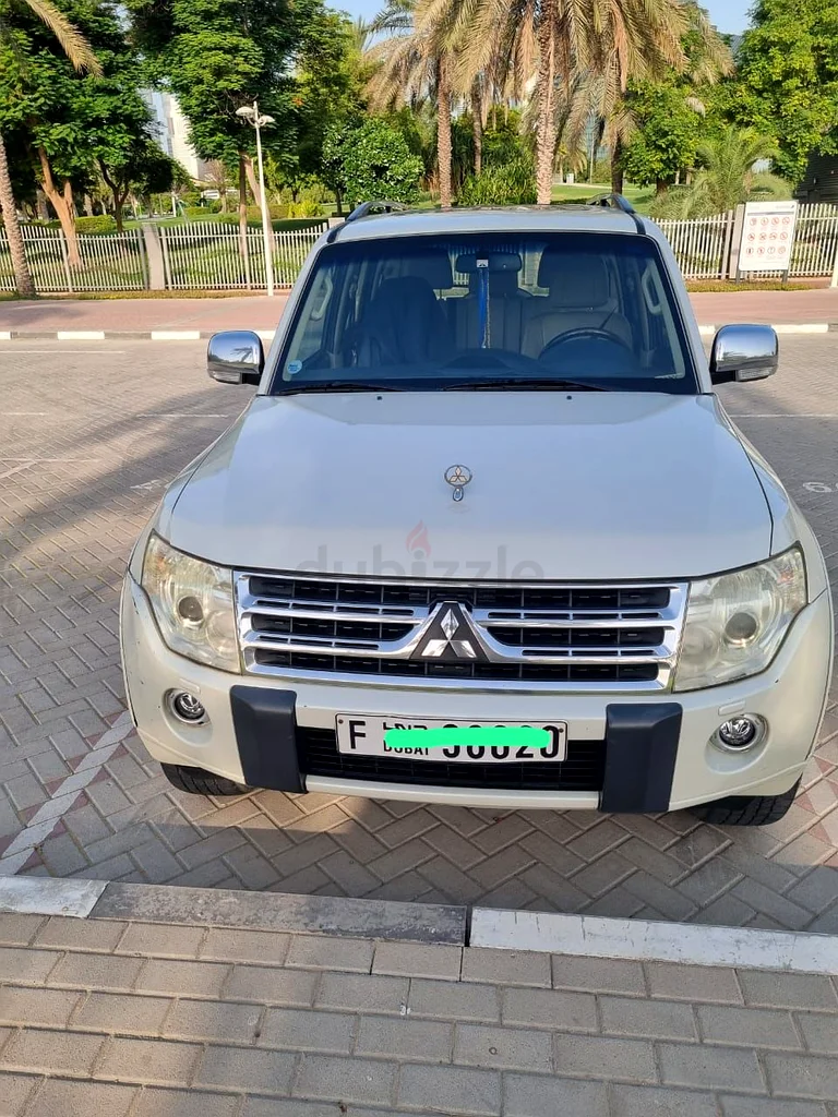 Mitsubishi Pajero 2011 3.8 full option family used63153228413570114