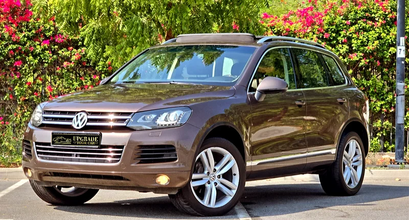 Like New Top Of The Range Volkswagen Touareg R-Line GCC Specs Full Service History 1st Owner63177102830977113