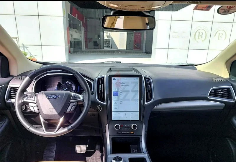 Ford Edge Fully Loaded perfect condition, price can negotiated when its serious(reduced to 48K)63226738546818114