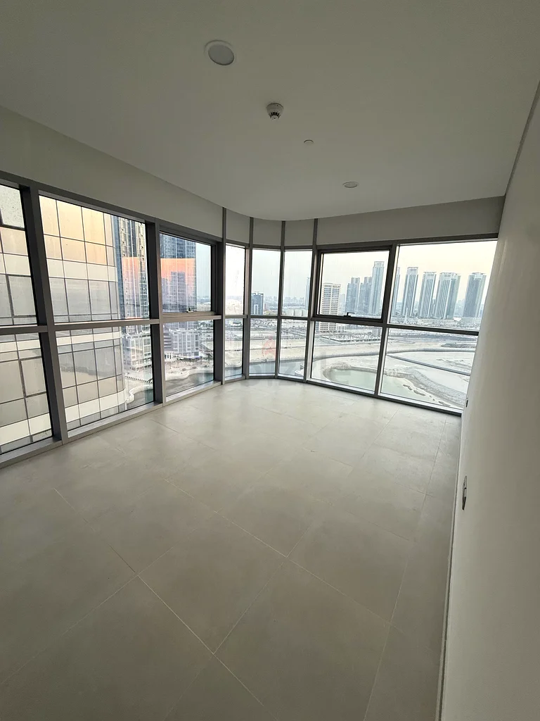 Brand new 2 bedroom unit radiant square - Bay!63142587017474114