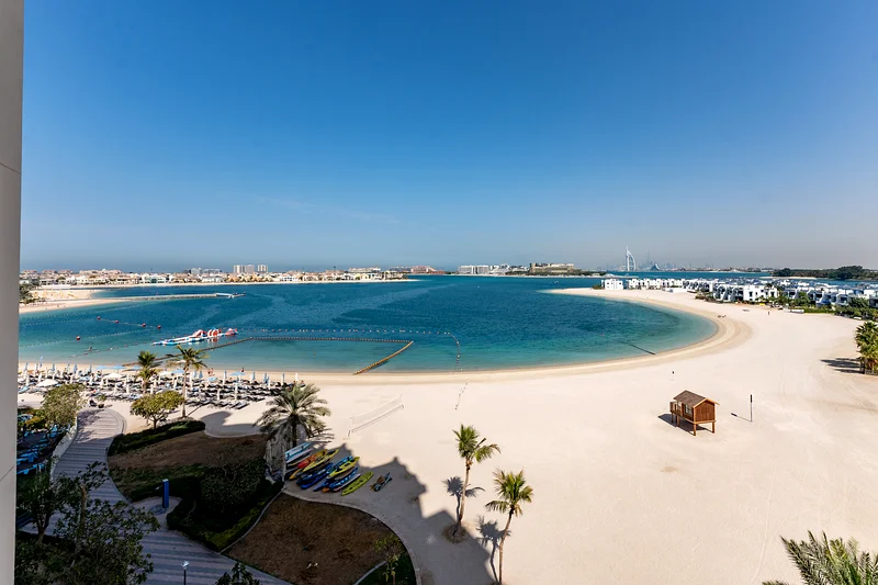 Palm Living: 2BR+Maid w/ Pool & Beach Access63832117126657113