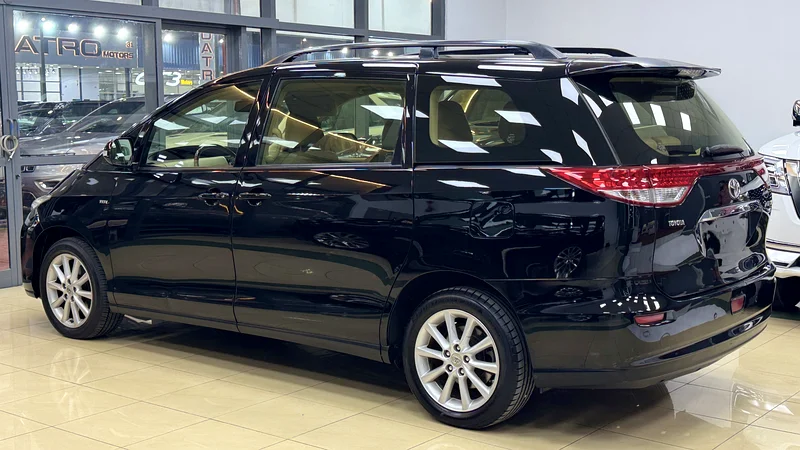 2017 Toyota Previa Se Gcc 1st Owner Full Option63165691539202114