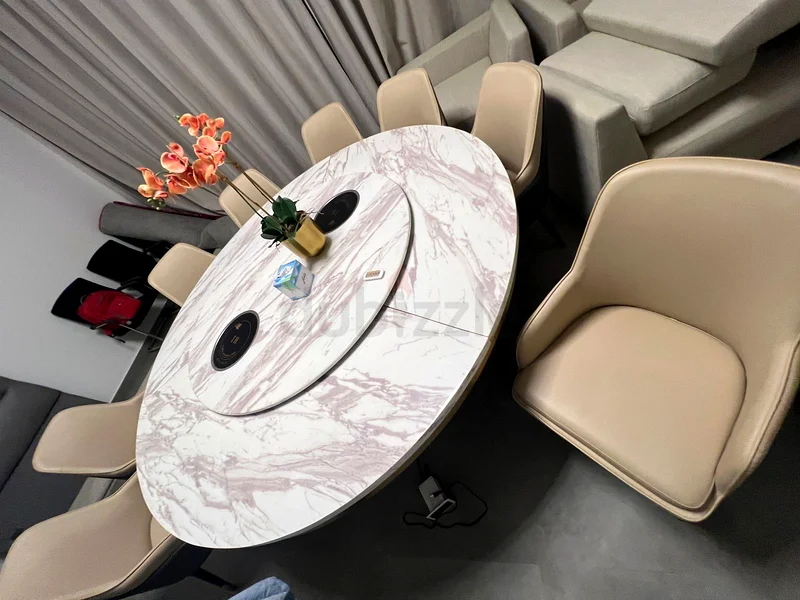 This dining table round  with chairs and marble good quality63179863742722114