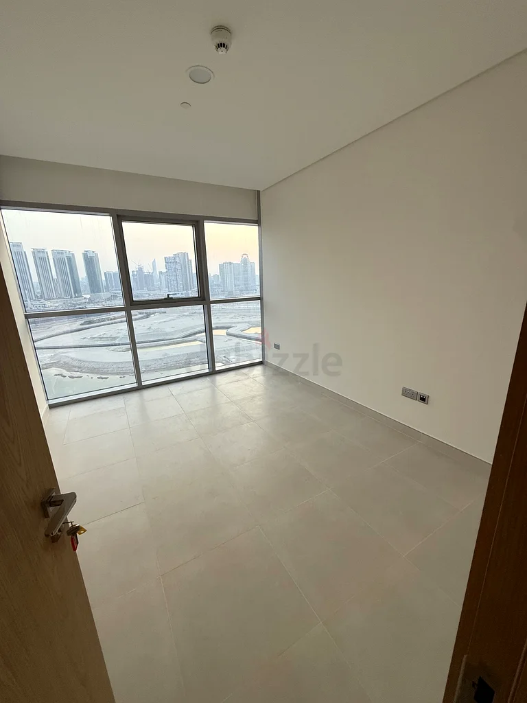 Brand new 2 bedroom unit radiant square - Bay!63142587017474112