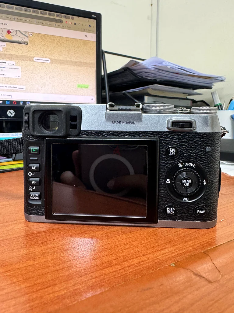 التقط لحظاتك مع كاميرا Fujifilm X100S - كاميرا كلاسيكية قديمة الطراز!63235114205571111