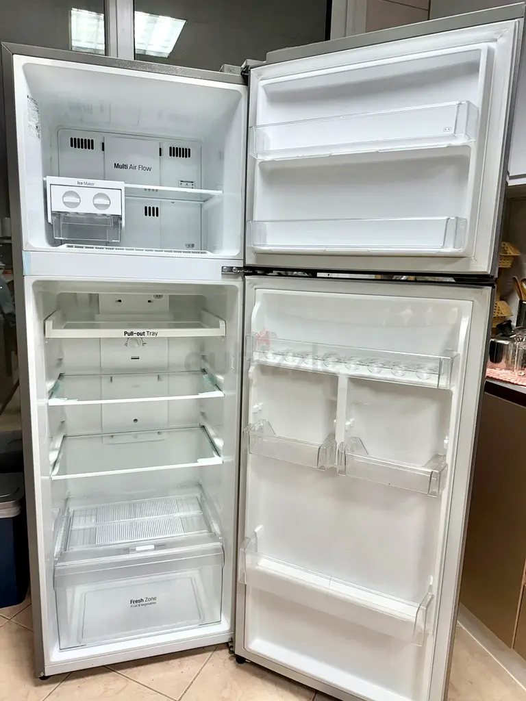 Refrigerator63250817935619111
