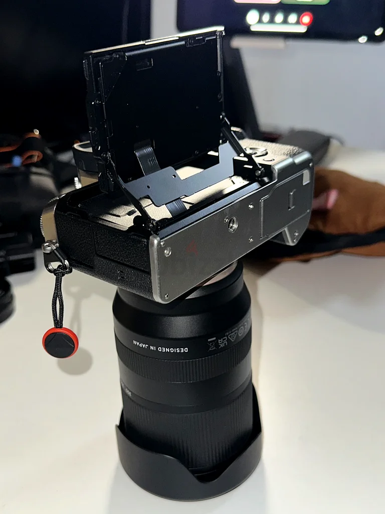 فوجيفيلم X-T5 برو كيت | تامرون 18-300 مم + عدسات آرتيسان برايمز + فلاش63236125337090114