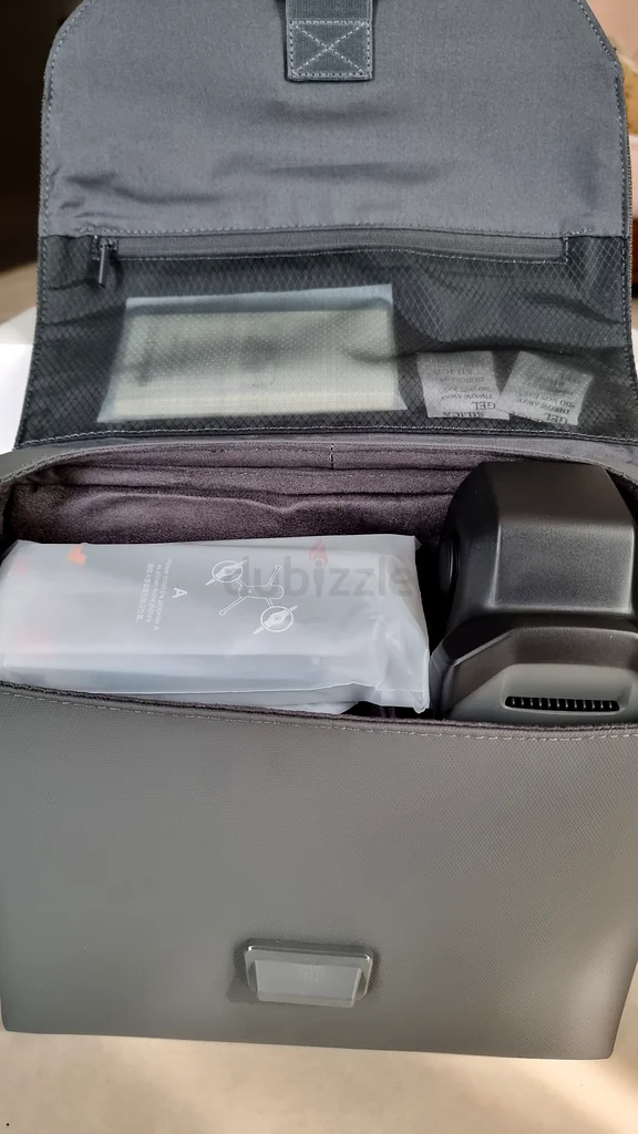 طائرة درون DJI Mavic 3 Pro طراز كومبو مع 3 كاميرات و3 بطاريات جديدة63236620856321113