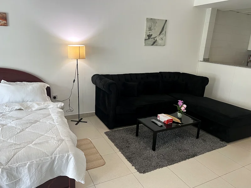 استوديو مفروش بالكامل مع شرفة شهريًا في AL Khail Heights 8A63828937605249114