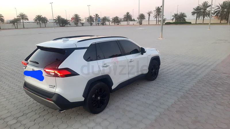 تويوتا راف فور VXR هيف 2022 خيار كامل  
سقف بانورامي63148650458883111