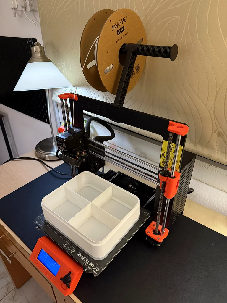للبيع: طابعة ثلاثية الأبعاد أصلية Prusa i3 MK3S+ – حالة ممتازة!632581396984331113