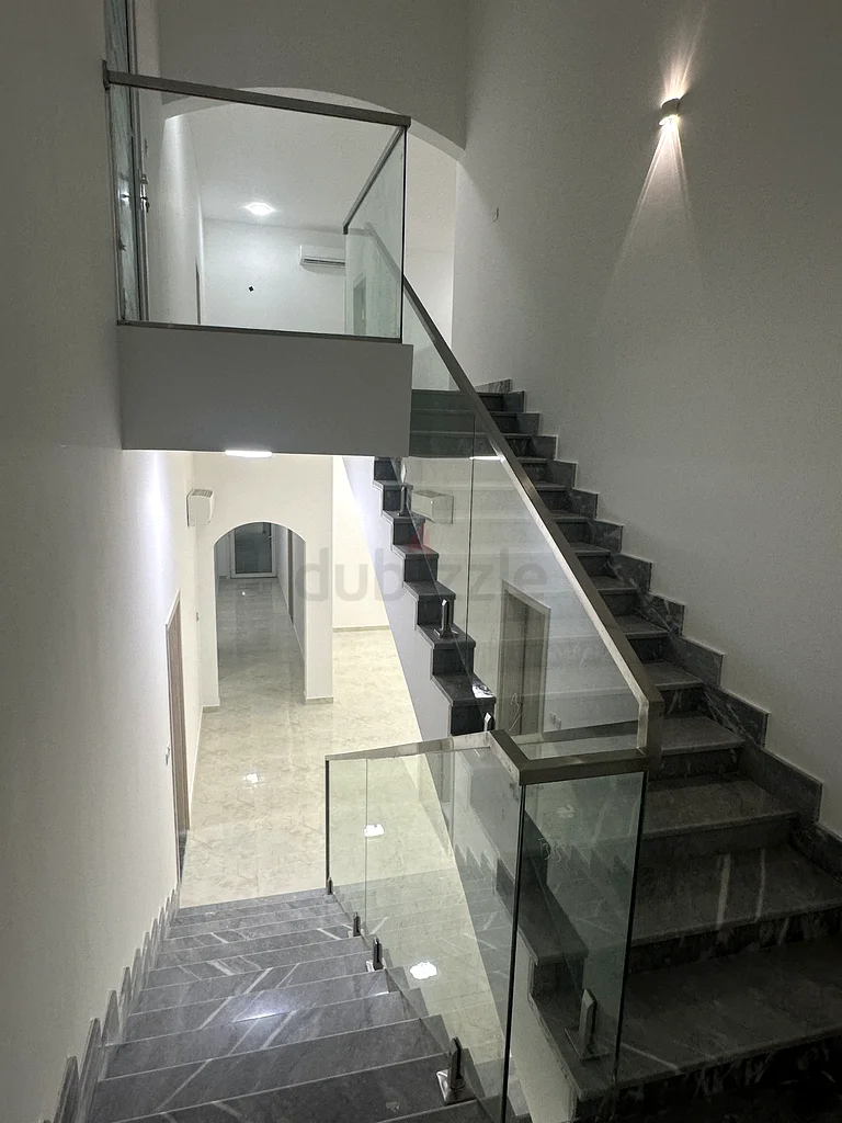 Al ain63129305570946113